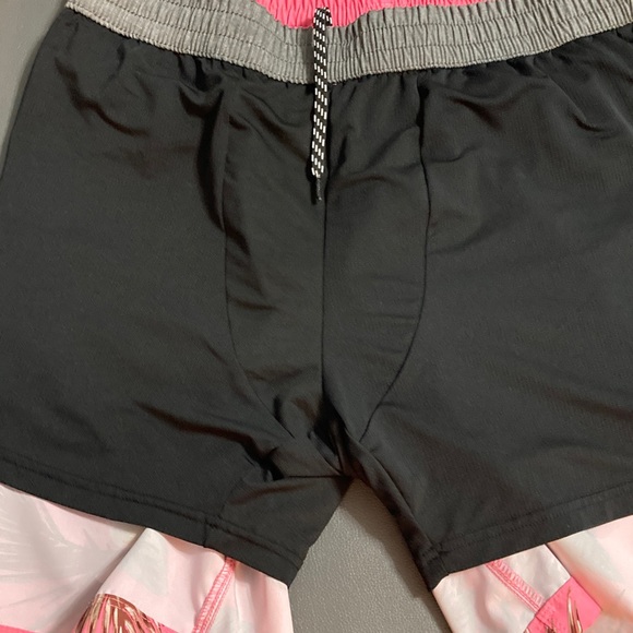 Hurley Pink Floral Men's Swim Trunks - Picture 5 of 7